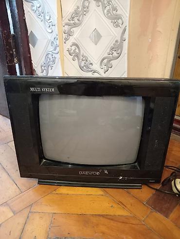 Televizorlar: Daewoo CRT televizor - Model: Daewoo Multi System (ön paneldə “MULTI — 1