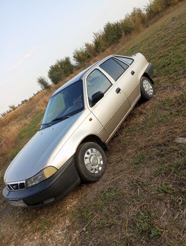крылья на прицеп грузовой: Daewoo Nexia: 1998 г., 1.5 л, Механика, Бензин, Седан