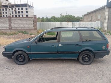 машина гольв: Volkswagen Passat: 1992 г., 1.8 л, Механика, Газ, Универсал