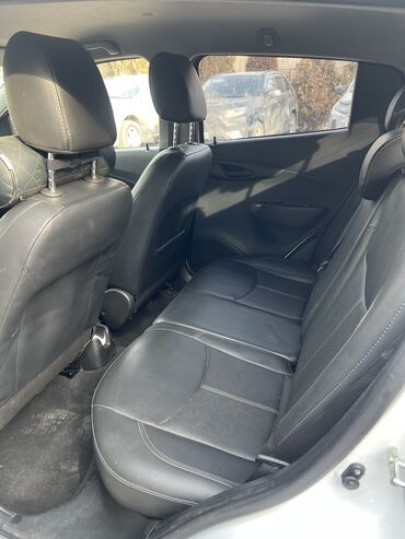 Chevrolet: Chevrolet Spark: 2016 г., 1 л, Автомат, Бензин — 10