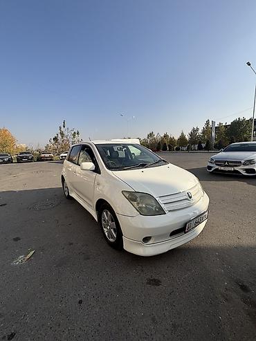 Toyota Ist: 2003 г., Автомат, Бензин, Хэтчбэк at lalafo.kg Toyota Ist: 2003 г., Автомат, Бензин, Хэтчбэк