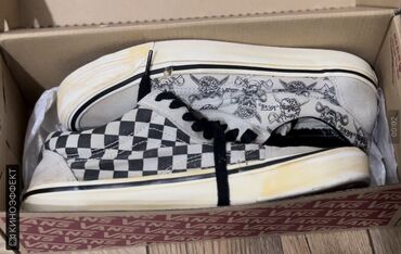 Кроссовки и спортивная обувь: Мужские кроссовки, 43, Vans, Б/у, Самовывоз — 1