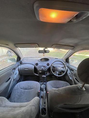 aion авто: Toyota Vitz: 2003 г., Бензин, Хэтчбэк — 6