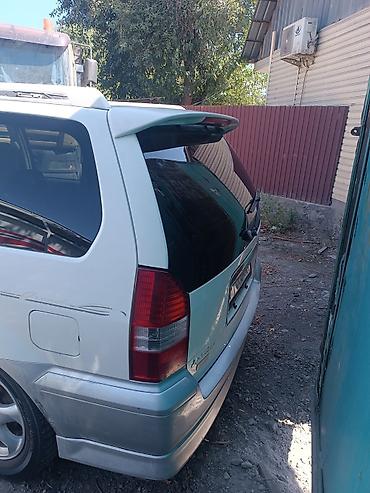 b class: Mitsubishi Chariot: 1999 г., 2.4 л, Автомат, Бензин, Минивэн — 7
