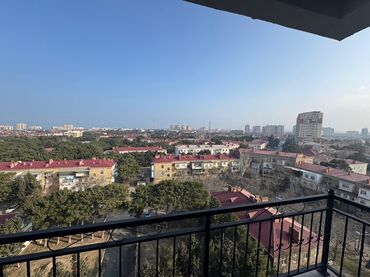 Uzunmüddətli kirayə mənzillər: Mənzilin təsviri: - Şəhər panoramalı, yüksək mərtəbədən gözəl gecə — 11