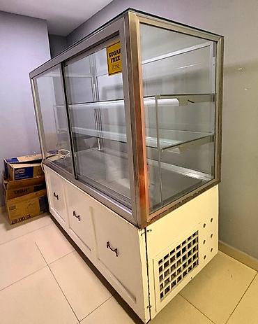 Холодильное оборудование: 499₼ şirniyyat vitrin soyuducusu təcili satılır ölçü boyukdu Yasamal — 1
