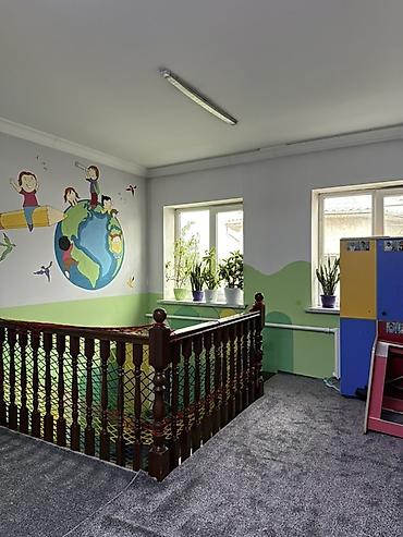 Бала бакчалар, бала багуучулар: Продается дом в Кызыл-Аскере, 200м2 на участке 5 соток. 2 этажа — 1