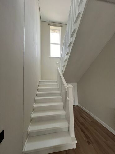 Продажа домов: Дом, 200 м², 6 комнат, Агентство недвижимости, ПСО (под самоотделку) at lalafo.kg — 12 Продажа домов: Дом, 200 м², 6 комнат, Агентство недвижимости, ПСО (под самоотделку) — 12