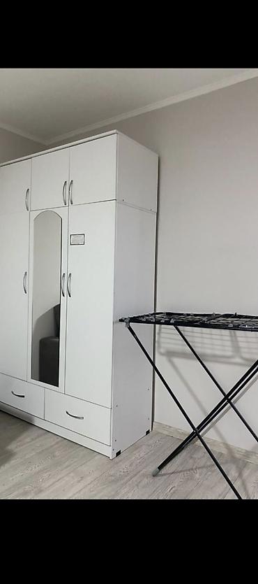 кушетка аренда: Сдается светлая однокомнатная квартира с отдельной кухней. Планировка — 2