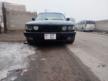 BMW: BMW 520: 1992 г., 2 л, Механика, Бензин, Седан