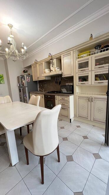Продажа квартир: 3 комнаты, 137 м², Элитка, 2 этаж, Евроремонт