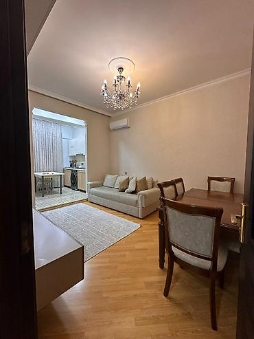 duz otagi bakida: Mənzildə tam təmirli sanitar qovşağı və geniş dəhliz mebeli satılır — 7