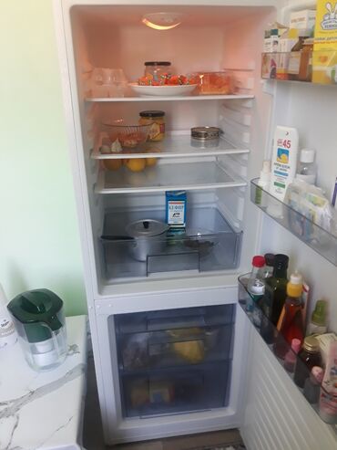 холодильник рефрежатор: Холодильник Avest, Б/у, Двухкамерный, Total no frost, 60 * 140 * 55