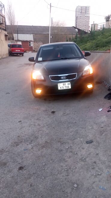 Kia: Kia Rio: 1.4 l | 2010 il Sedan — 9