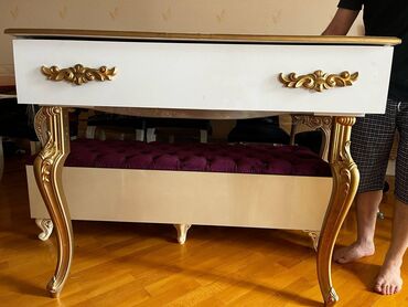 мебель из паллет бишкек: Dəhliz üçün sürmə. Divara bağlamaq lazımdır. Ölçü 120/45 sm. 350 azn e