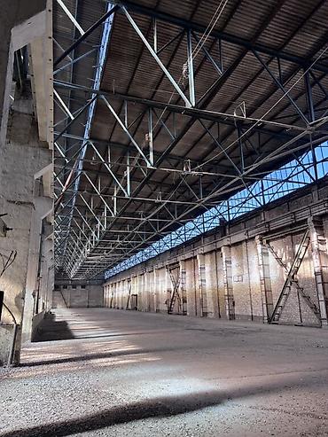 Аренда помещений свободного назначения: Сдается производственное помещение на долгий срок площадью 2000 м2 — 4