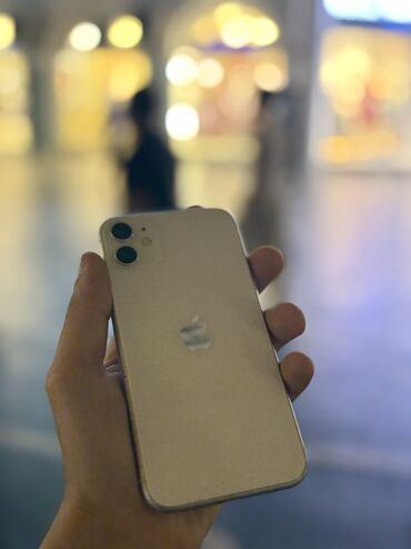 Apple iPhone: IPhone 11, 64 GB, White Titanium, Face ID
