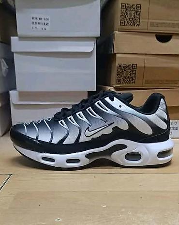 Patike: TN Nike
Cena: 3700din ❤️‍🔥
Brojevi: 36-46
O — 4