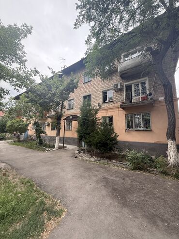 срочная продажа квартир в бишкеке без посредников: 1 комната, 30 м², Хрущевка, 3 этаж, Старый ремонт