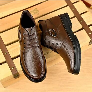 Digər kişi geyimləri: Təbii dəridən,içi xəzli və xəzsiz sürüşməyən bot çəkmələr.Satış evdən — 6