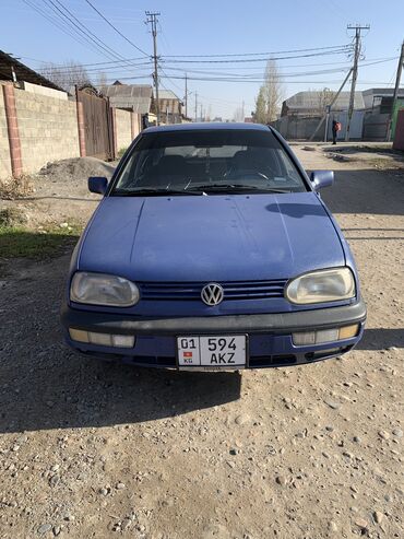 Volkswagen: Volkswagen Golf: 1992 г., 1.8 л, Механика, Бензин, Седан