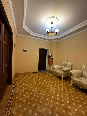 Yeni tikili: 3 otaqlı, Yeni tikili, m. 8 Noyabr, 140 kv. m — 8