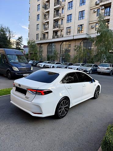 taiota karola: Toyota Corolla: 2022 г., 1.8 л, Автомат, Гибрид, Седан — 4