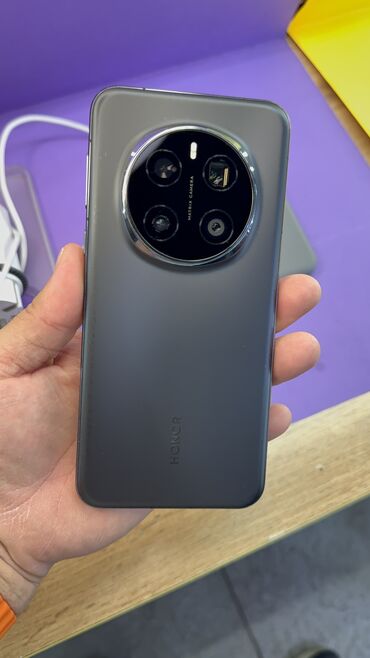 Honor: Honor Magic 7 Pro, Б/у, 256 ГБ — 1