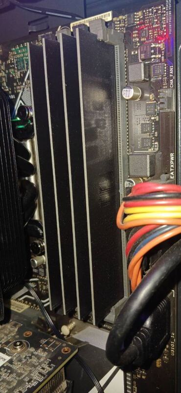 Videokartlar: Operativ yaddaş (RAM) Kingston, 16 GB, 2666 Mhz, DDR4, PC üçün, Yeni