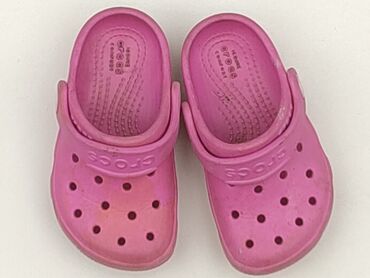 buty house: Slippers Crocs, 15 and less, Used at lalafo.pl buty house: Slippers Crocs, 15 and less, Used
