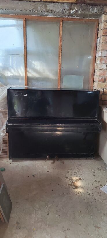 скупка музыкальных инструментов: Продам пианино 🎹 чайка в хорошем состоянии 
цена 2000 мини торг