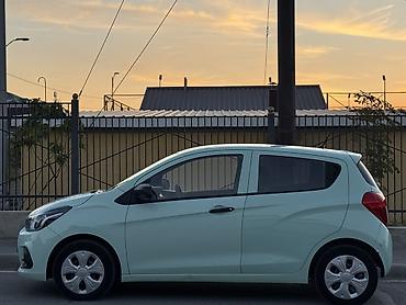 chevrolet spark: Chevrolet Spark: 2017 г., 1 л, Бензин — 4
