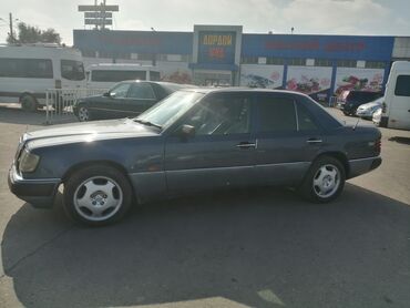 Mercedes-Benz W124: 1990 г., 2 л, Механика, Бензин, Седан