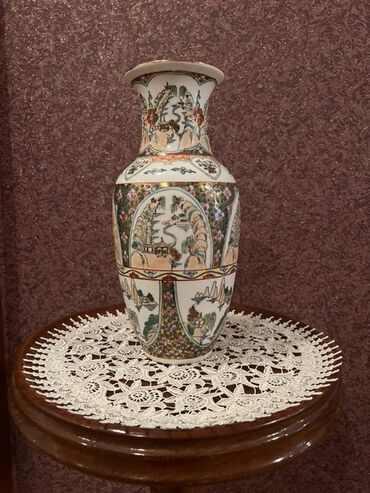 Ev üçün dekor: Bir vaza, Farfor