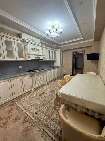 купить квартиру с первоначальным взносом: 4 бөлмө, Кыймылсыз мүлк агенттиги, Чогуу жашоосу жок, Толугу менен эмереги бар