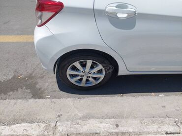 Toyota: Toyota Yaris: 1.4 l. | 2014 έ. Χάτσμπακ — 4