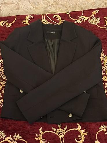 pencek: Qadın qara pencək blazer 

- Brend: Trendyol
 Çox az geyinilib — 3