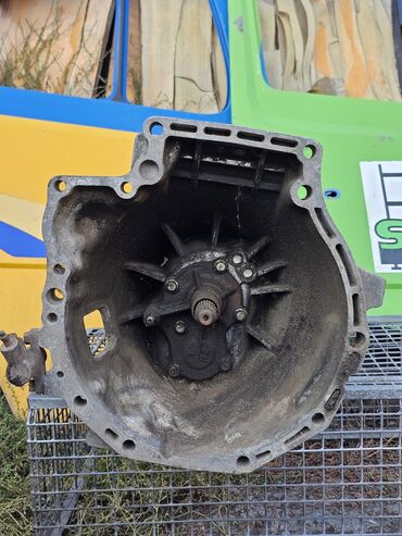 Коробки передач: Коробка передач Механика Mazda 1994 г., Б/у, Оригинал, Германия — 2