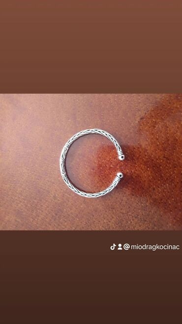 nakit od hirurškog čelika: Bangle, Material: Silver