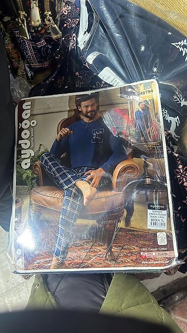 Другая мужская одежда: Мужская домашняя одежда Пижамы Халаты Нижнее белье Доставка есть — 9