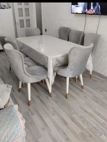Yataq otağı dəstləri: Qonaq otağı üçün, İşlənmiş, Açılmayan, Dördbucaq masa, 8 stul