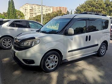 Fiat: Fiat Doblo: 1.3 l | 2016 il 351472 km Van/Minivan — 5