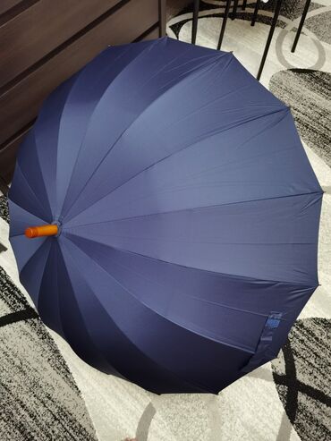 Продаю новый качественный классический зонт полуавтомат (трость)