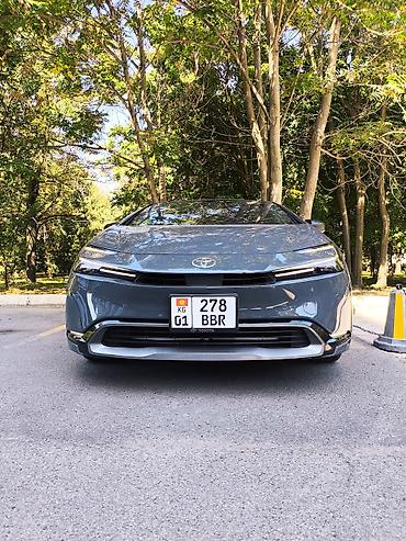 Продажа авто: Toyota Prius: 2023 г., Вариатор, Гибрид, Лифтбек — 8
