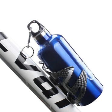 Спорт и хобби: Велосипедный держатель для бутылки с водой, из углеродного волокна