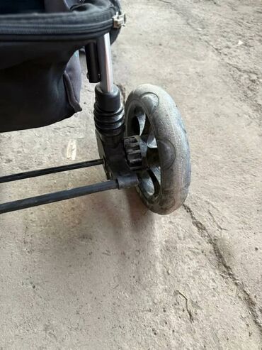 Коляски: Коляска, цвет - Серебристый, Б/у — 10