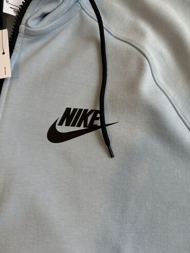 Duksevi: Nike tech duks u M veličini, NOVO SA ETIKETOM — 4