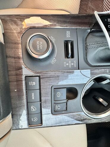 Toyota: Toyota Highlander: 2020 г., 3.5 л, Вариатор, Бензин, Кроссовер — 10