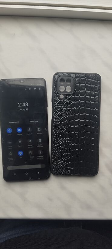 телефон fly trendy 3: Samsung Galaxy A12, 64 ГБ, цвет - Черный, Сенсорный, Отпечаток пальца, Две SIM карты
