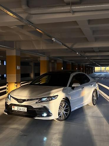 lexus lexus: Toyota Camry: 2021 г., 2.5 л, Автомат, Гибрид, Седан — 1